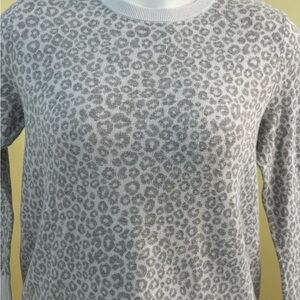 A New Day Gray Leopard Print Sweatshirt XXL